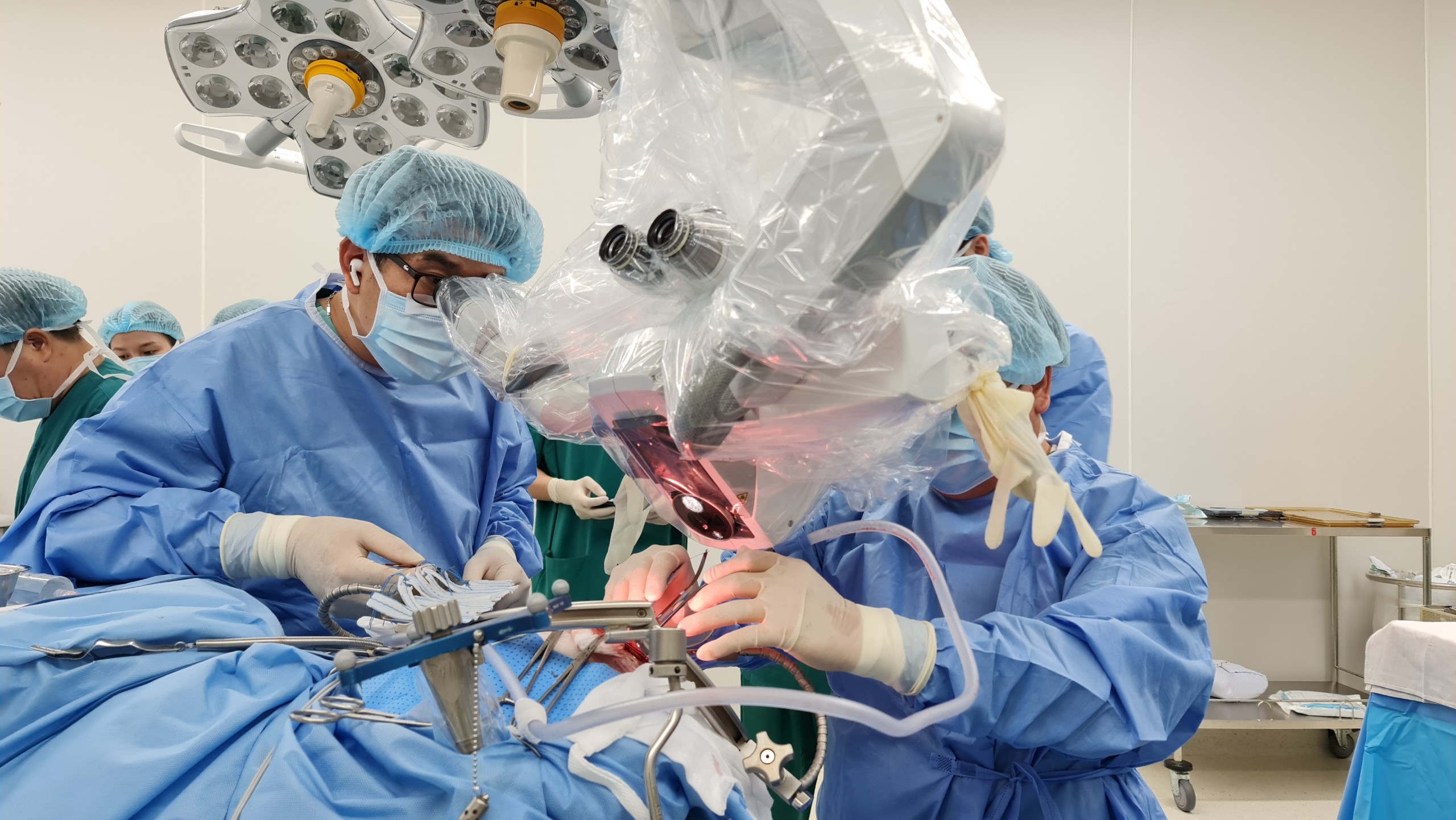 Ứng dụng hệ thống định vị Navigation trong phẫu thuật u não